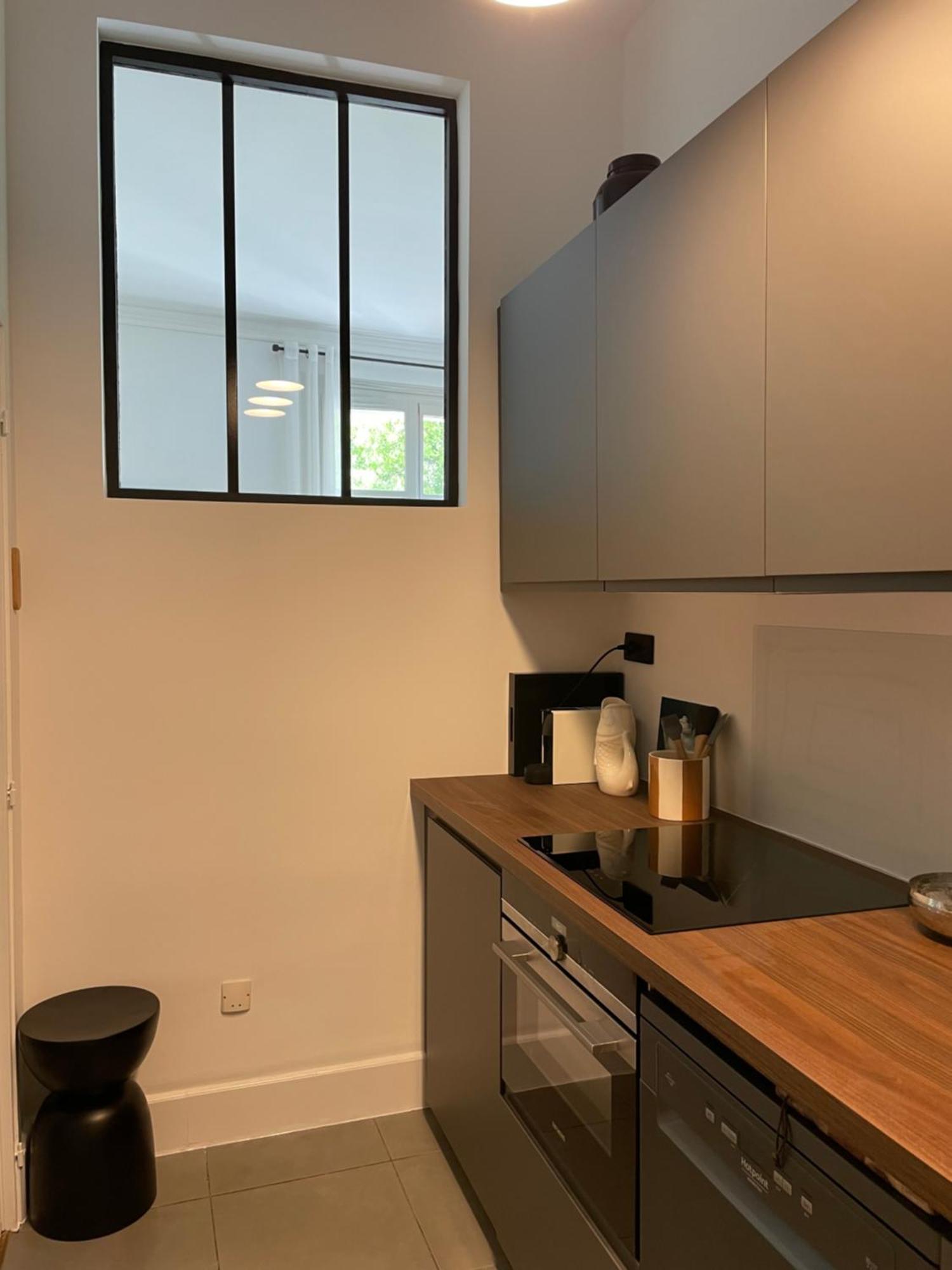 Nimes , Appartement Renove Dans Immeuble Classe. Exterior foto